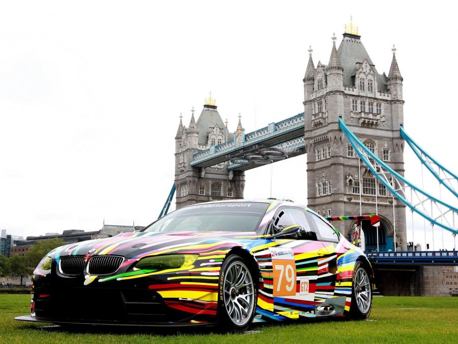  BMW M3 GT2 Art Car by Jeff Koons 2010 года  (фото 53 из 53)